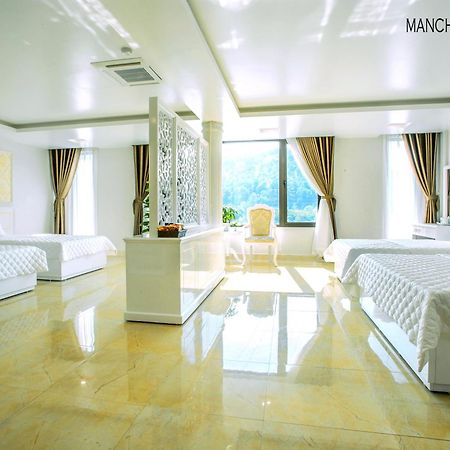 Manchester Hotel ฮาลอง ภายนอก รูปภาพ