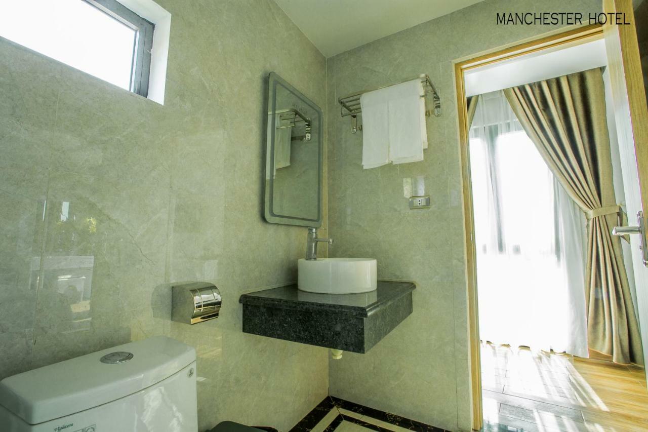 Manchester Hotel ฮาลอง ภายนอก รูปภาพ
